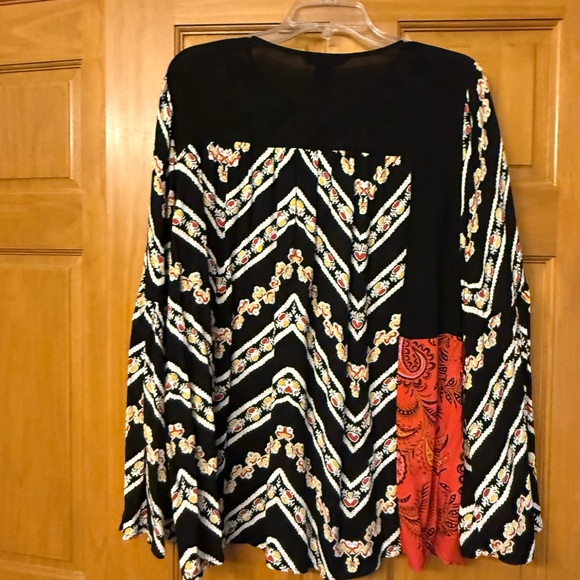 Desigual Black and Red Patterned Blouse - Picture 2 of 6